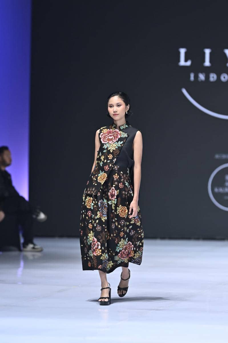 Indonesia Fashion Week 2026 yang diselenggarakan di Jakarta Convention Center, Jakarta Pusat, pada Kamis (30/7/2026)