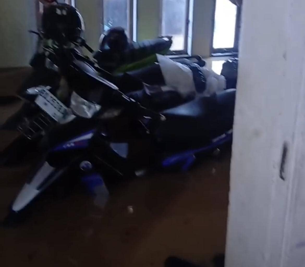 Banjir rendam rumah warga di Koto Tangah (Foto: Dok Endi)