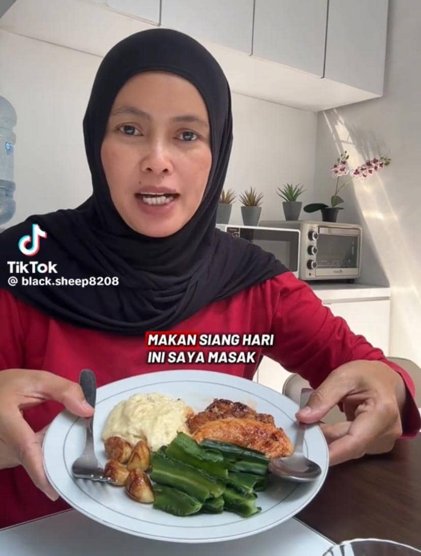 Tangkapan layar video TikTok dari akun @black.sheep8208 yang membahas penjelasan tren “Saya Ganti Kimpul”.