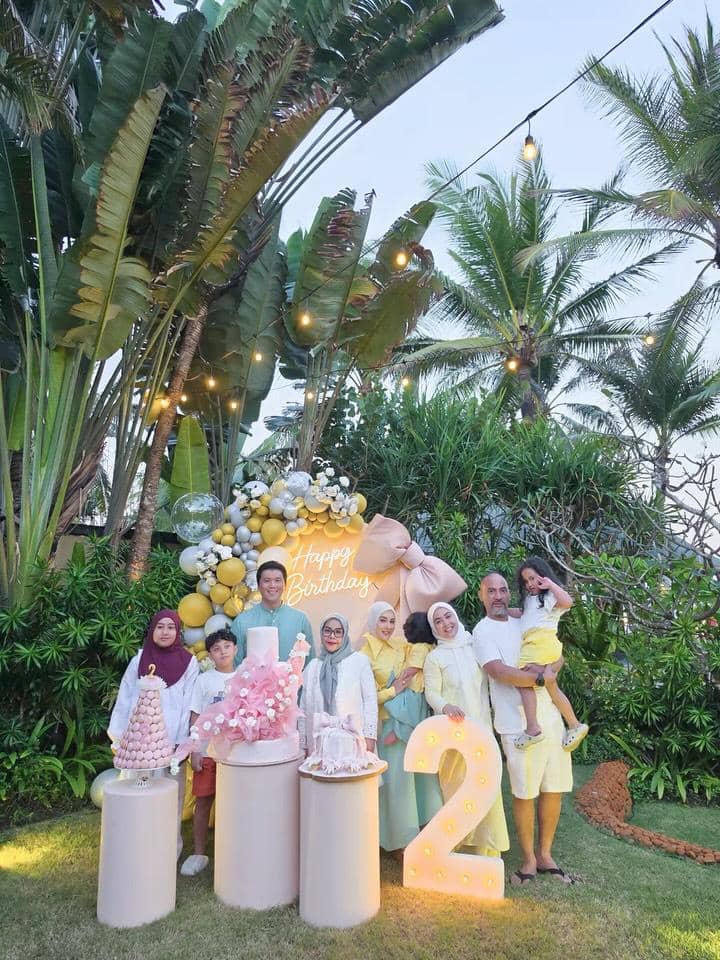 Perayaan ulang tahun Syahrini dan Baby R di Bali yang dibagikan melalui akun Instagram @princessyahrini.