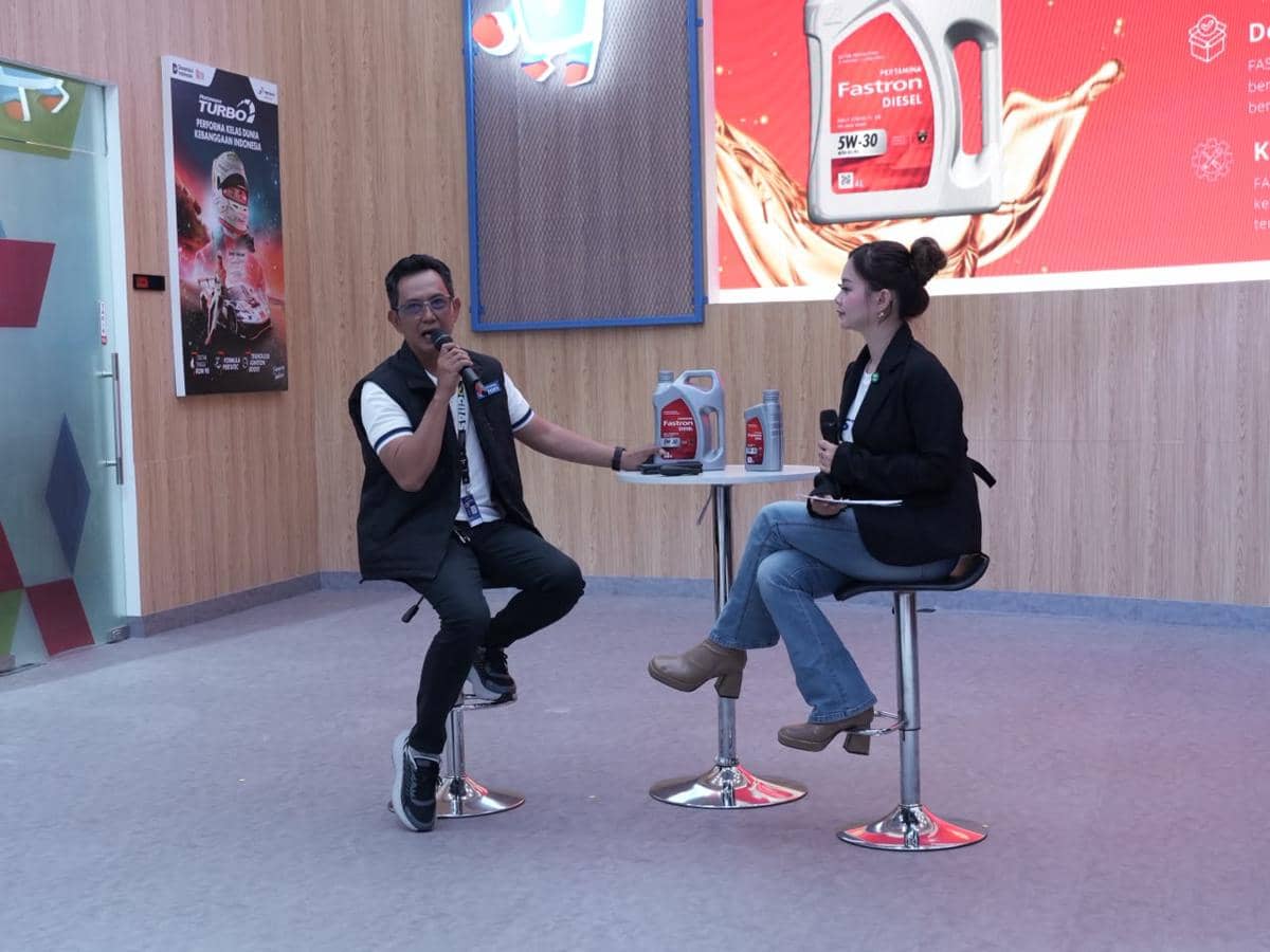 Talkshow PTPL membahas perawatan mesin diesel dalam kegiatan perusahaan yang didokumentasikan oleh PTPL.