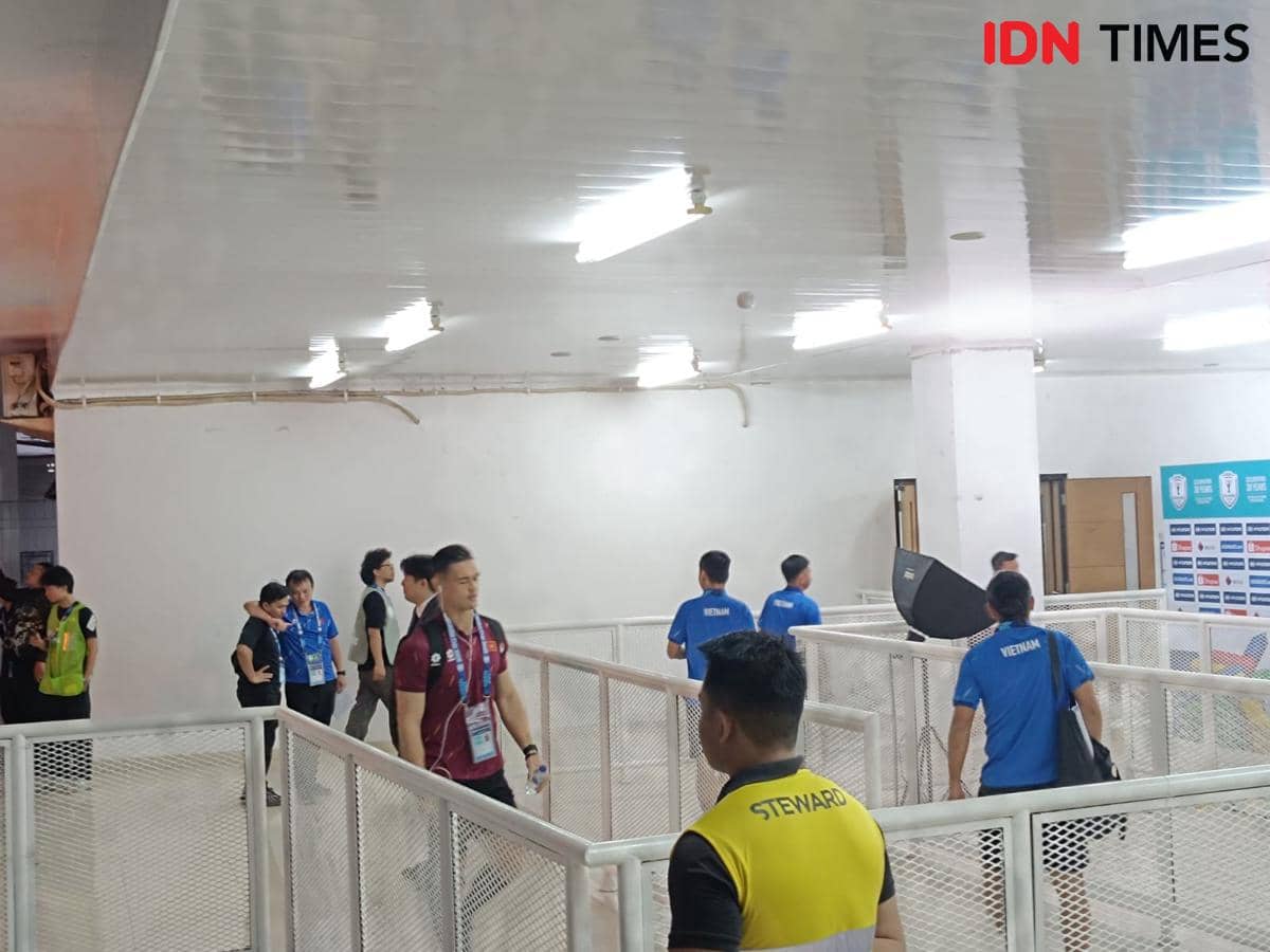Timnas Indonesia dan Vietnam Tiba di Stadion Pakansari