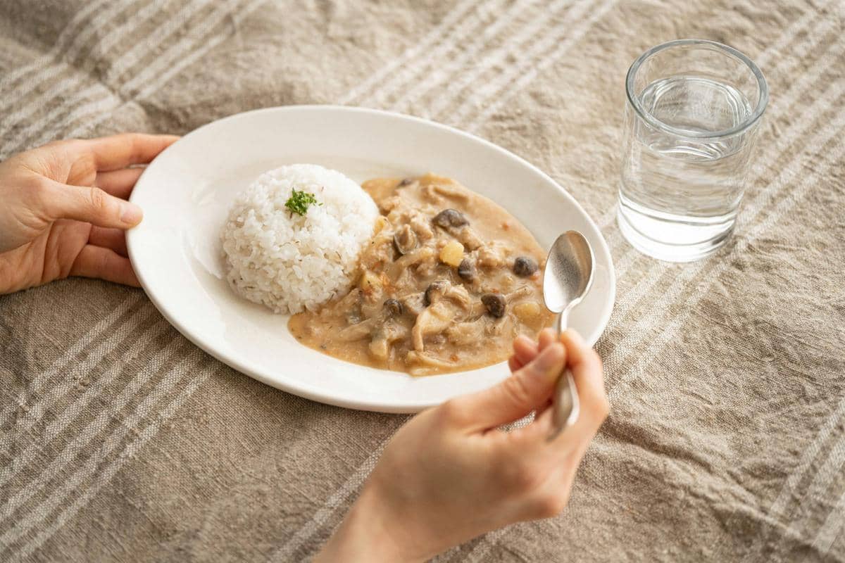 Resep Beef Stroganoff ala Rusia, Daging Sapi dengan Saus Krim