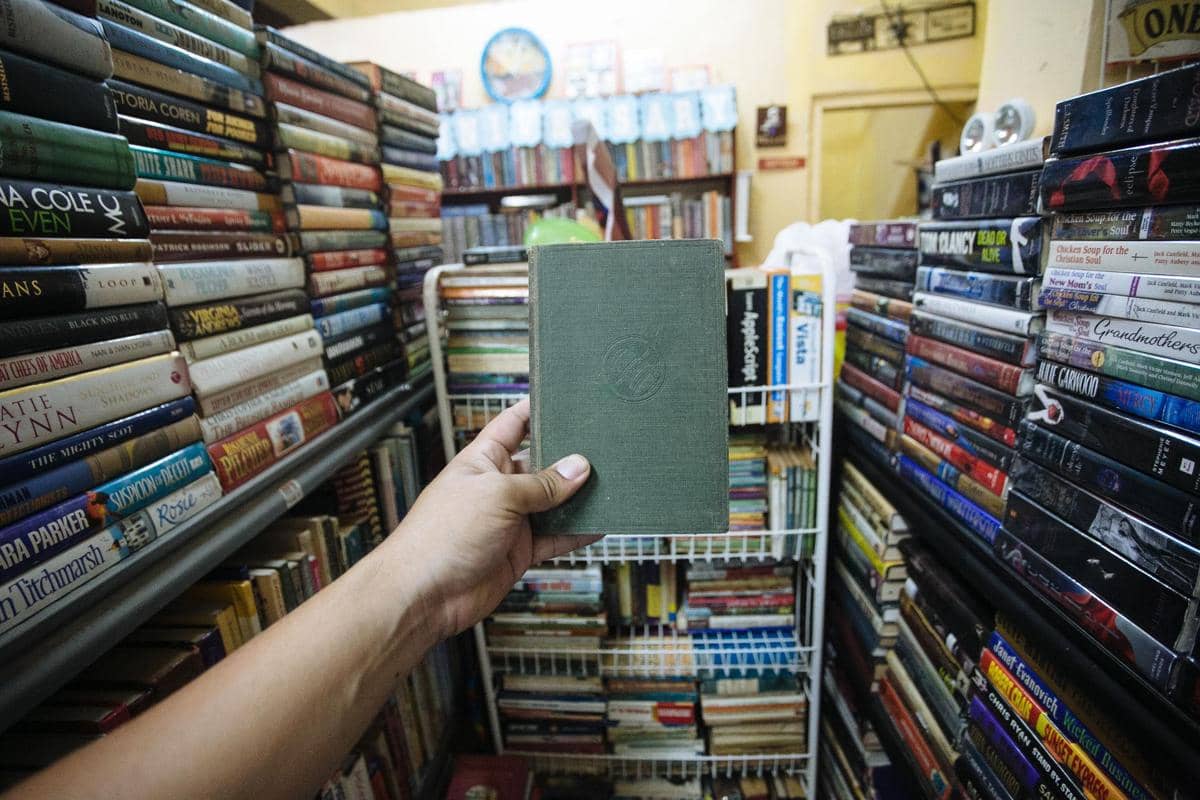Ilustrasi preloved books
