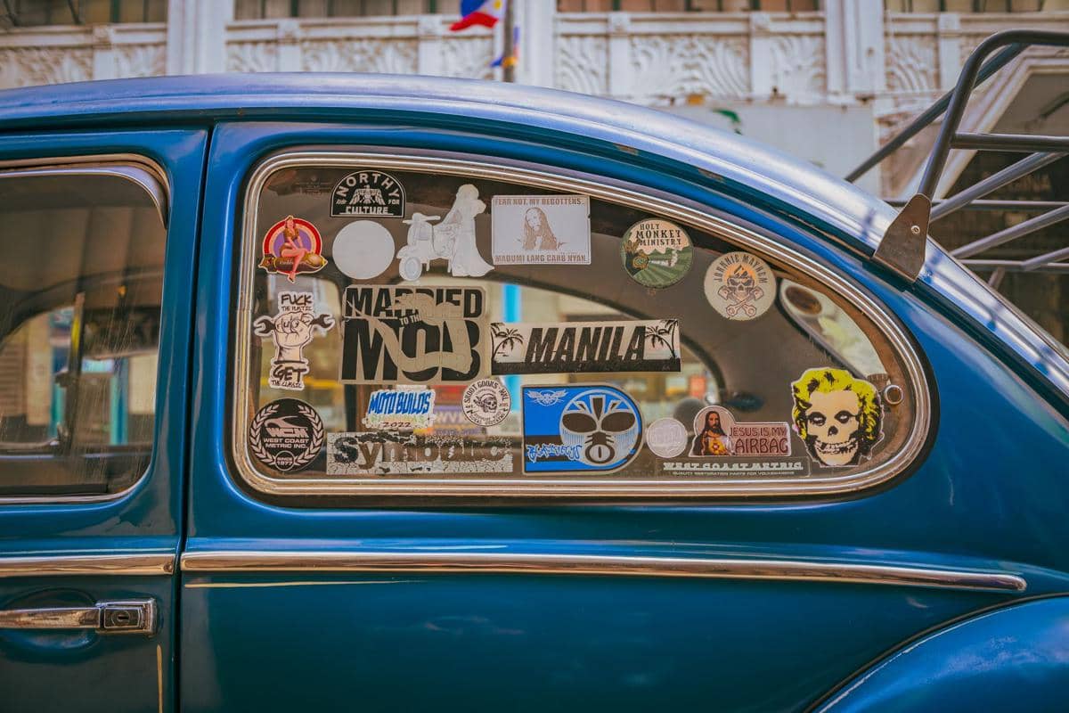 ilustrasi stiker mobil 