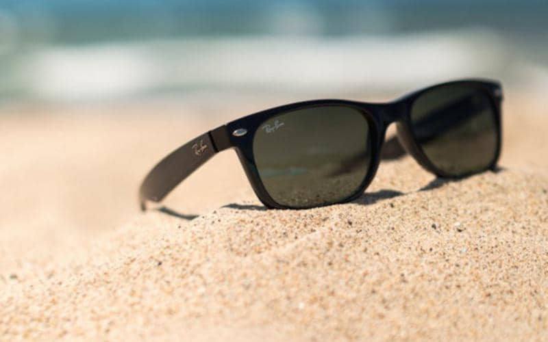 ilustrasi kacamata pintar Ray-Ban Meta