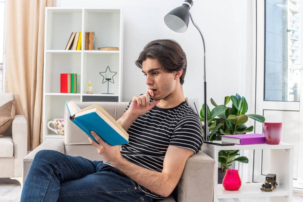 5 Cara Menentukan Target Membaca Buku Setiap Hari yang Realistis