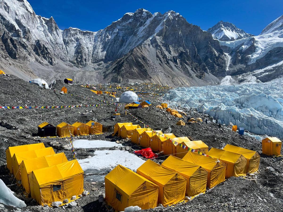 Base Camp Gunung Everest 