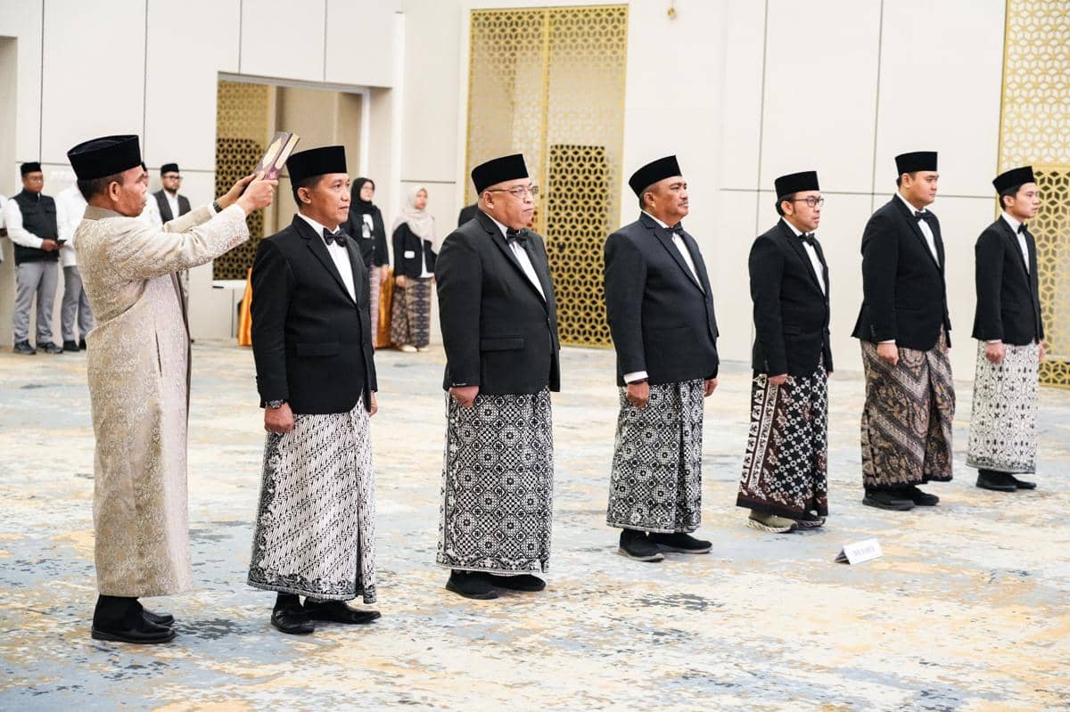 Menhaj Lantik Enam Pejabat, Tegaskan Integritas dan Percepatan Kinerja