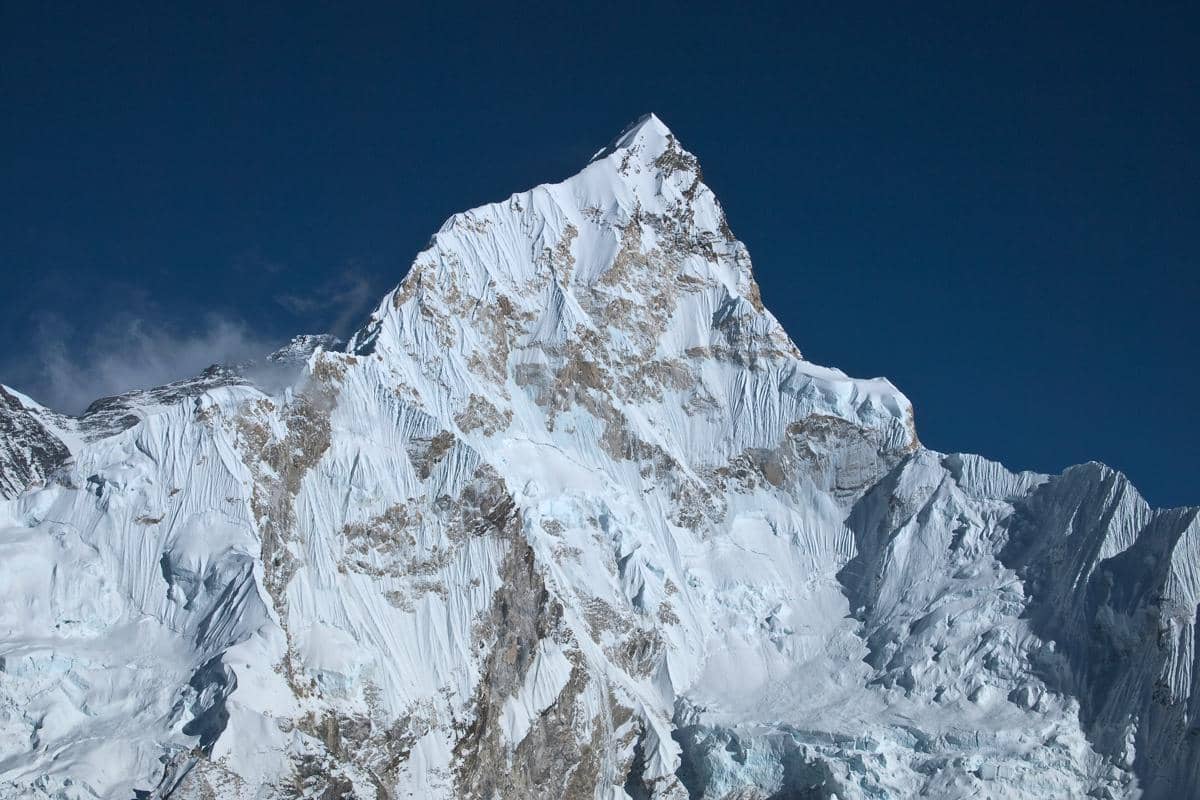 Gunung Nuptse
