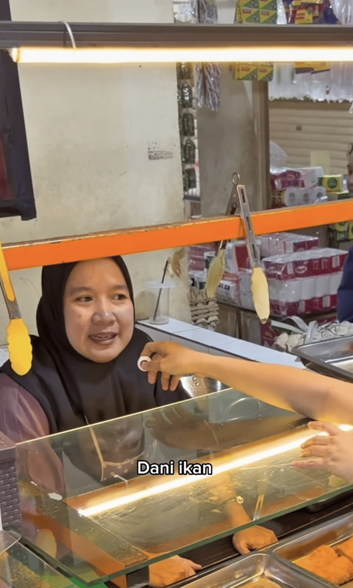 Tangkapan layar konten Instagram yang menampilkan Imam Bawang dan Asep Ayam di akun aziarizza.