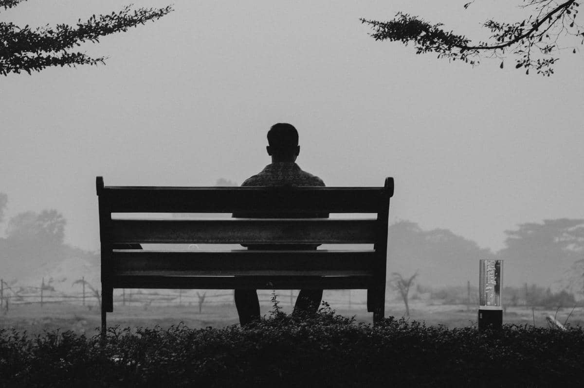 Duduk Terlalu Lama Bisa Bikin Badan Cepat Pegal, Atasi dengan 5 Cara Ini