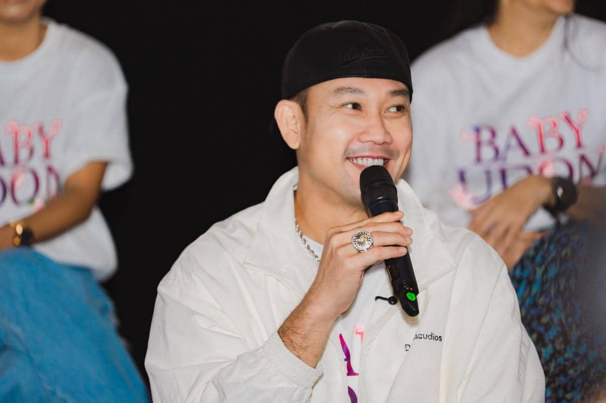 Potret Denny Sumargo di press conference film Baby Udon di Jakarta, Senin (3/8/2026) (dok. GoodWork Indonesia/Sumargo Films & LYTO Pictures)