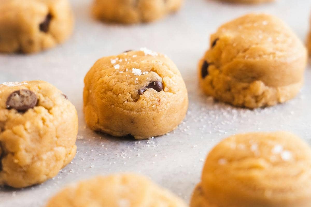 ilustrasi adonan peanut butter blossoms