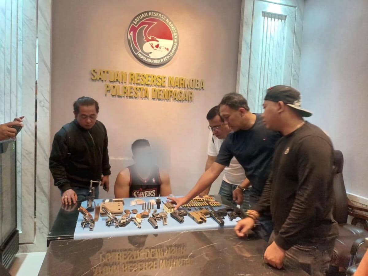 Ungkap Kasus Narkoba, Polresta Denpasar Malah Temukan Banyak Senpi