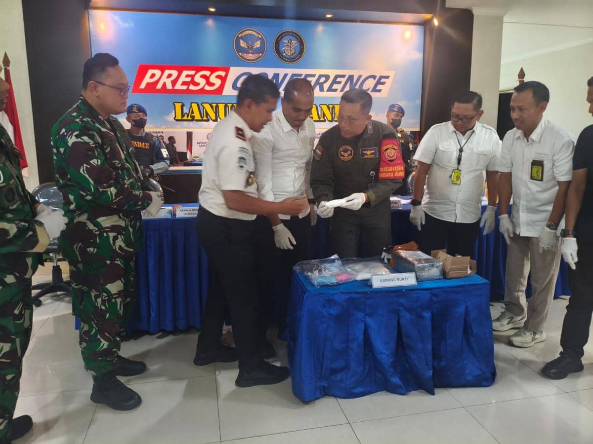 WN Malaysia Lilit Sabu di Badan Ditangkap di Bandara Juanda
