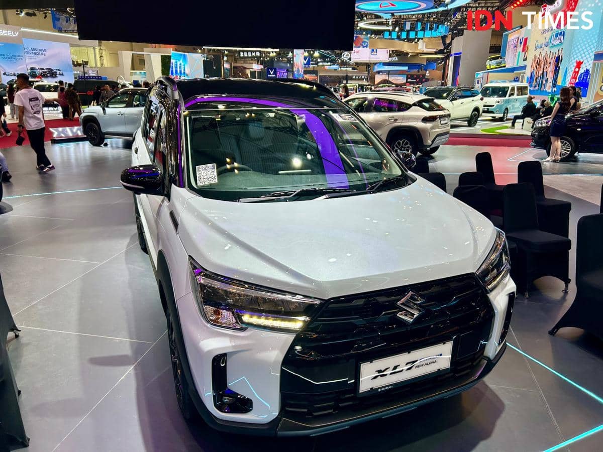 Suzuki XL7 Hybrid terbaru hadir resmi dalam peluncuran kendaraan di ajang pameran otomotif GIIAS 2026.