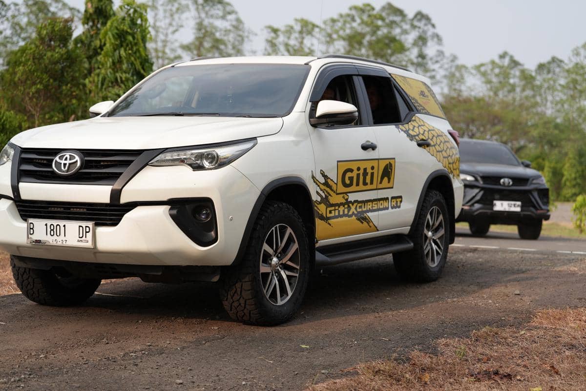 Ban Giti X Cursion sebagai produk yang menyasar pertumbuhan tren kendaraan SUV di pasar otomotif.