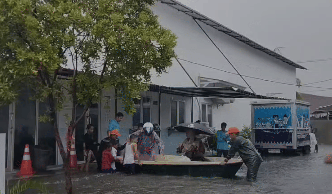 Banjir di Padang