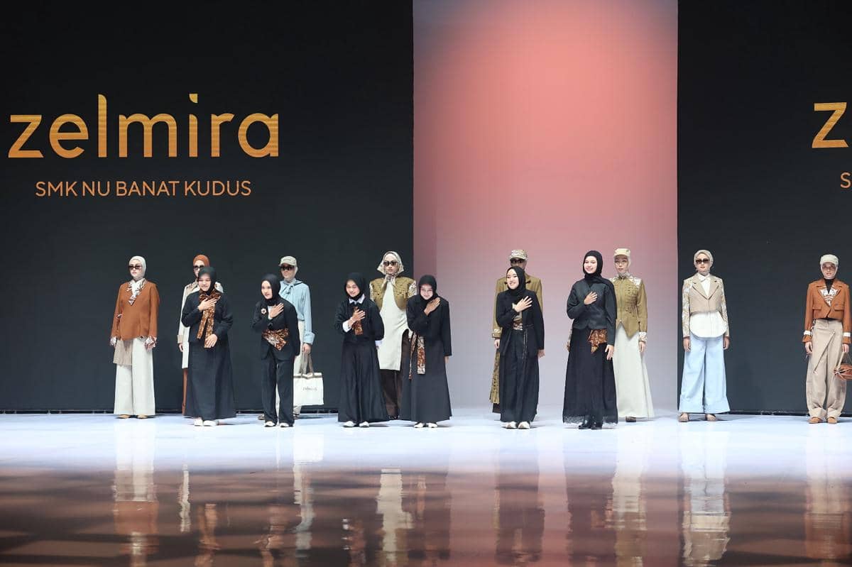 Rahasia 6 Siswi SMK Tembus Panggung Indonesia Fashion Week 2026!