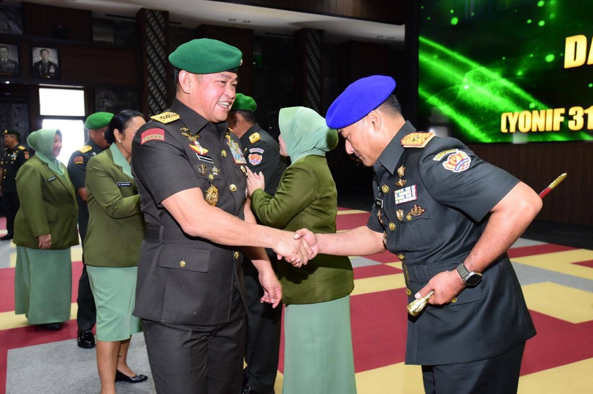 KSAD Maruli Pimpin Sertijab Danpuspomad dan Komandan Secapa AD