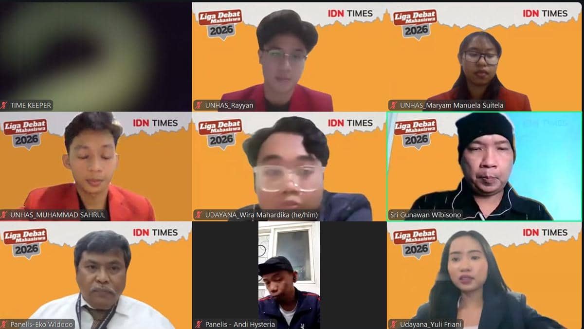 Tim mahasiswa Universitas Hasanuddin meraih tiket ke semifinal Liga Debat Mahasiswa IDN Times 2026.