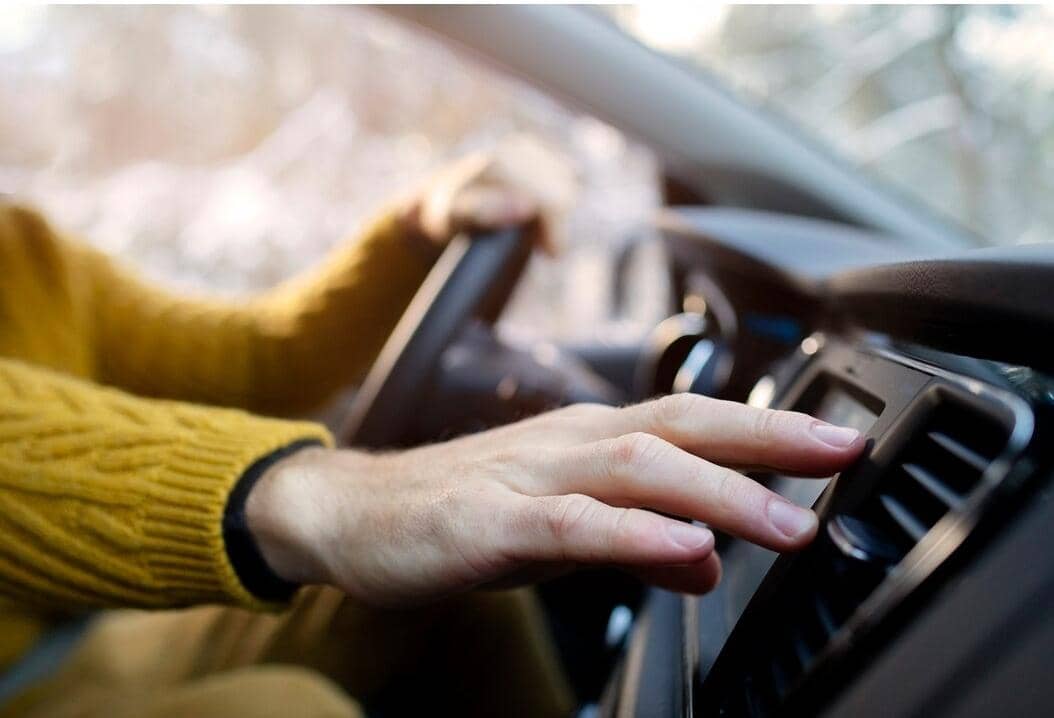 5 Penyebab Mesin Mobil Bergetar saat AC Dinyalakan