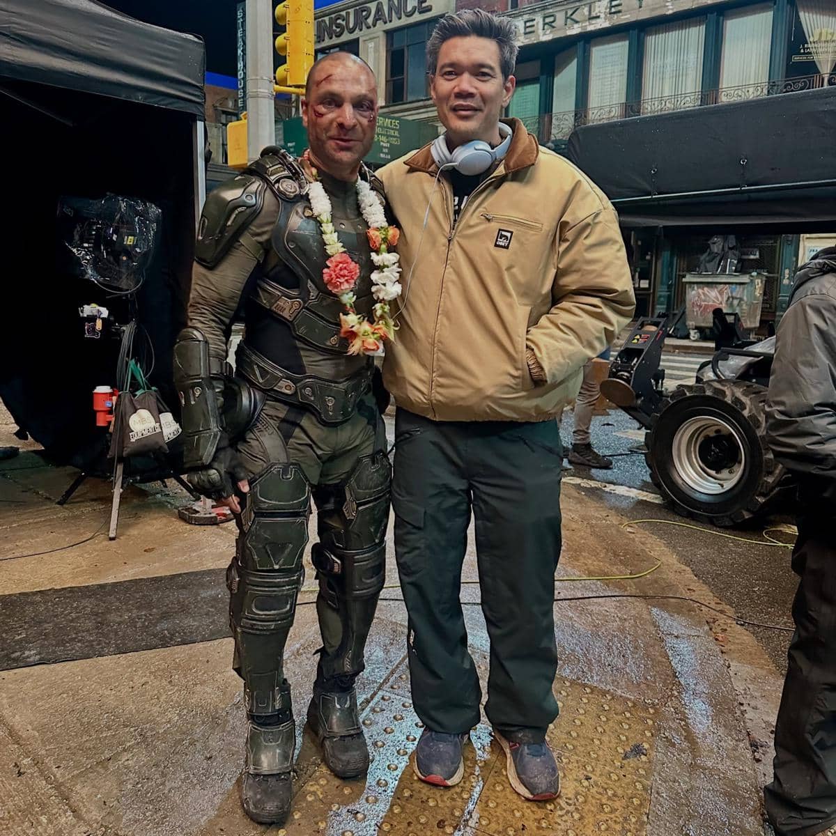Scorpion berpose dalam potret di balik layar produksi film Spider-Man: Brand New Day yang dibagikan Michael Mando.