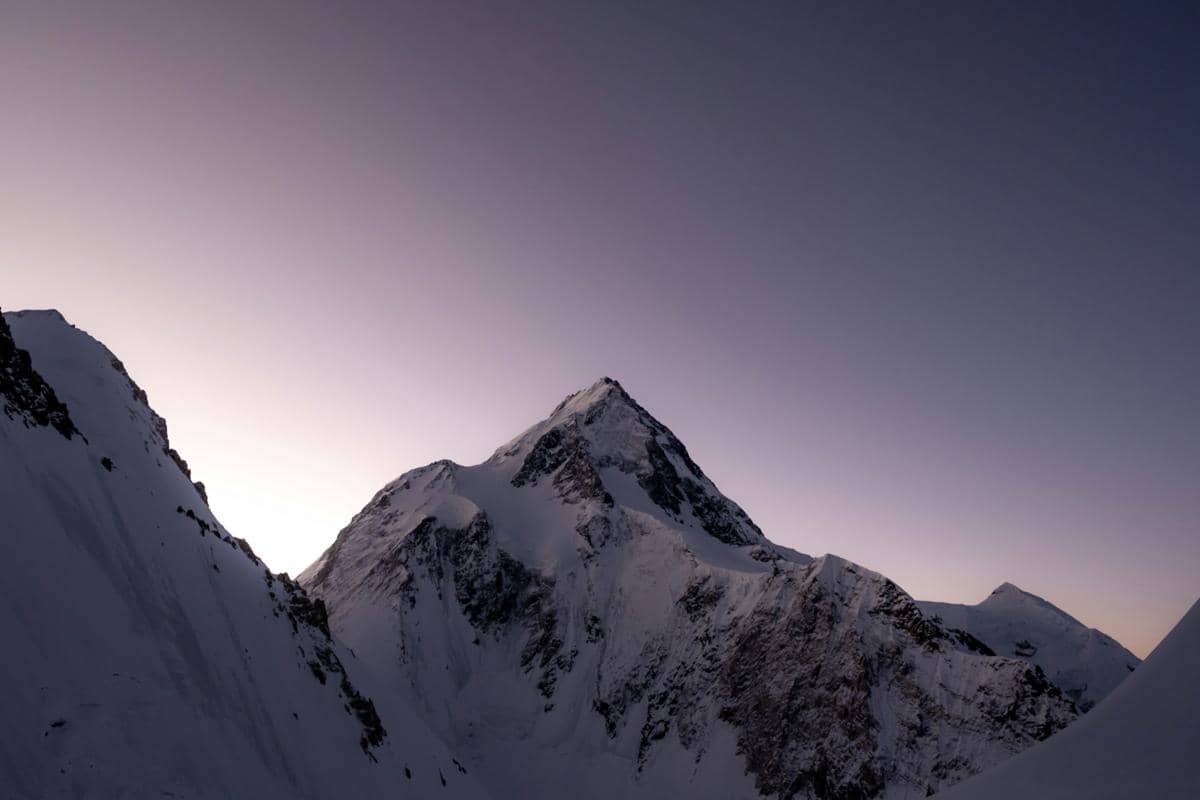 ilustrasi panorama Gasherbrum I