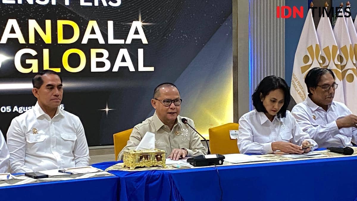 Menteri Perlindungan Pekerja Migran Indonesia (P2MI) Mukhtaruddin dalam konferensi pers Asta Mandala SMK Go Global.