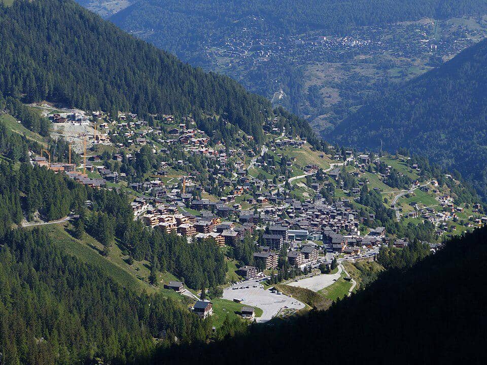 Desa Grimentz di Swiss