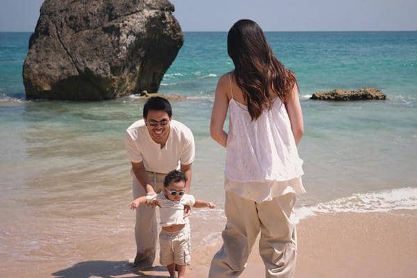 7 Potret Thariq dan Aaliyah Liburan di Sumba, Rayakan Anniversary Ke-2