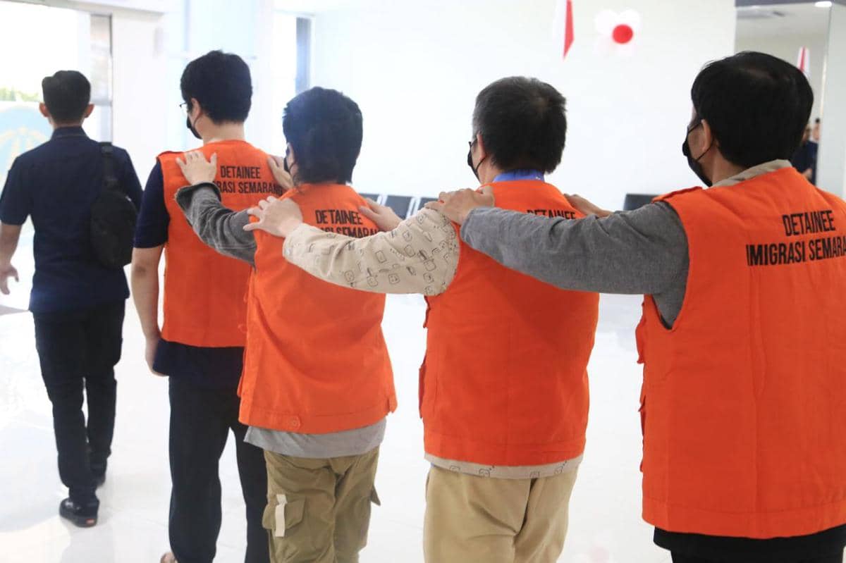 Terlibat Love Scamming, 4 Warga Tiongkok Akhirnya Dideportasi