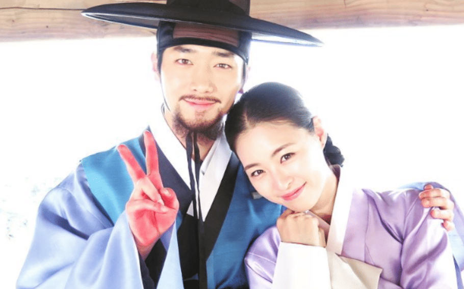 Seo Kang Joon dan Lee Yeon Hee di drama Hwa Jung, the Princess of Light
