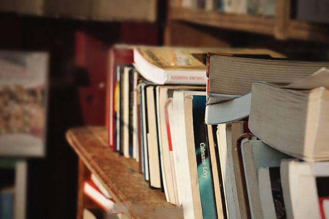 4 Alasan Membeli Buku Preloved Itu Tindakan Ramah Lingkungan