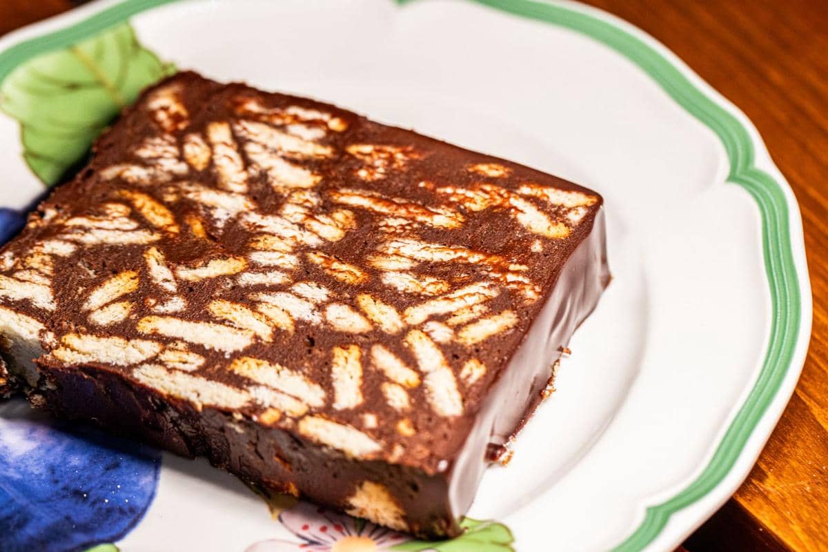 Resep Italian Chocolate Salami, Camilan Simpel Tanpa Oven