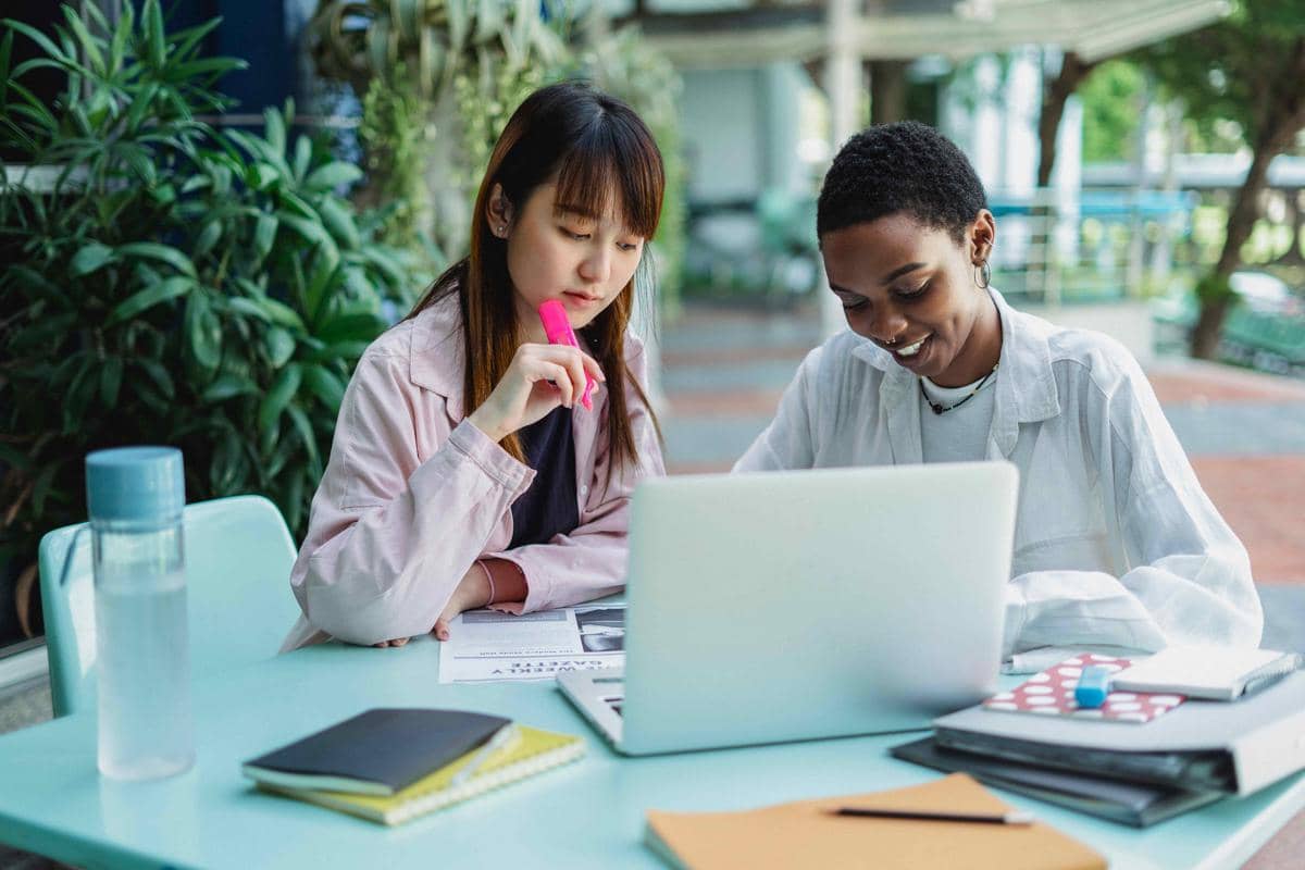 5 Kesempatan yang Sebaiknya Gak Dilewatkan saat Kuliah