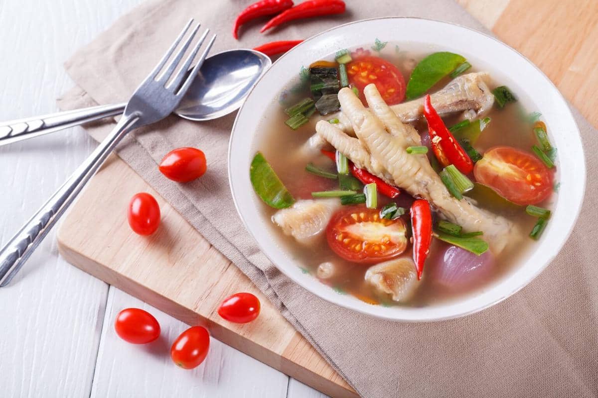 Resep Sop Singkong Ceker, Menu Kuah Hangat untuk Anak Kos