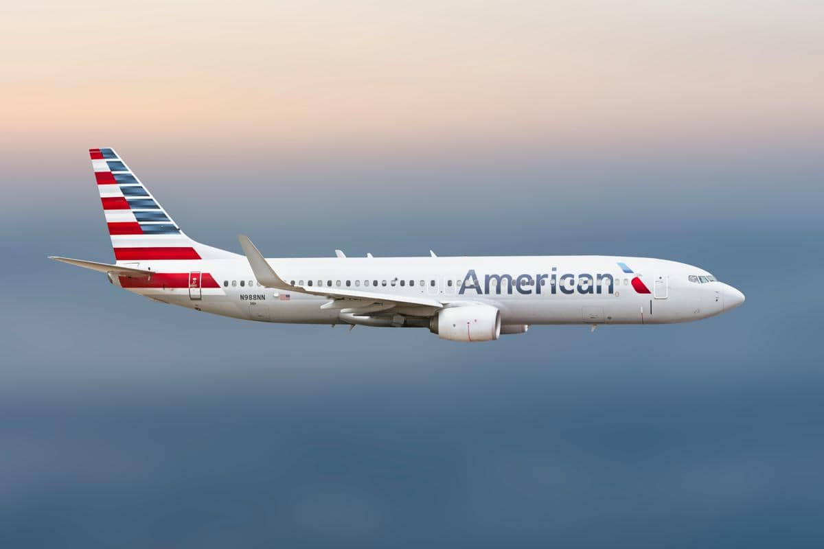 pesawat American Airlines