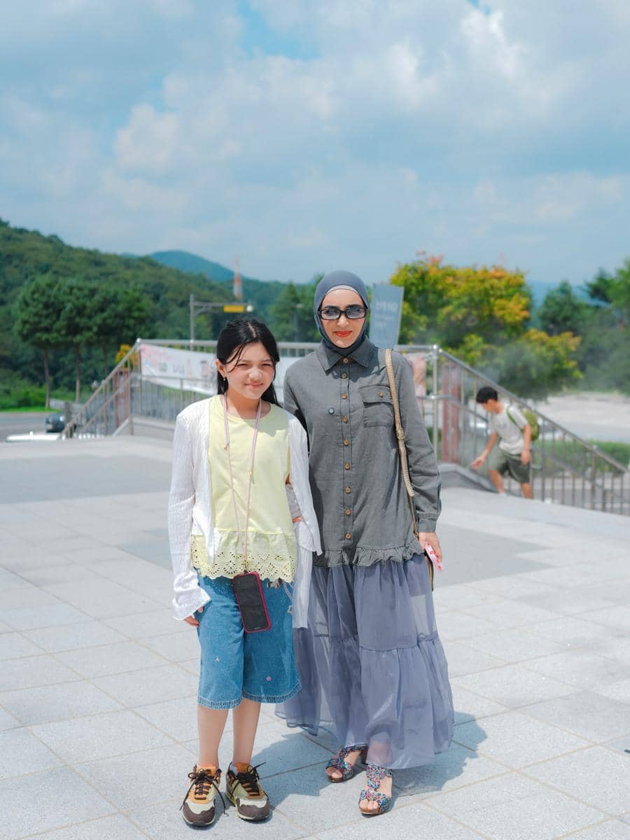 Keluarga Ashanty jalan-jalan di Pocheon Art Valley
