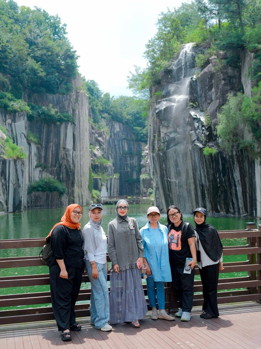 Keluarga Ashanty jalan-jalan di Pocheon Art Valley