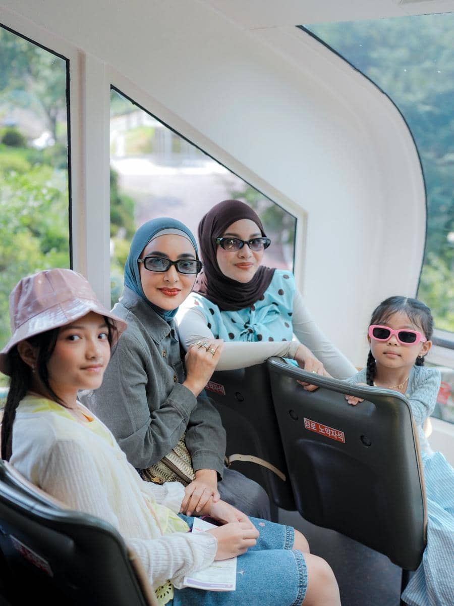 Keluarga Ashanty jalan-jalan di Pocheon Art Valley