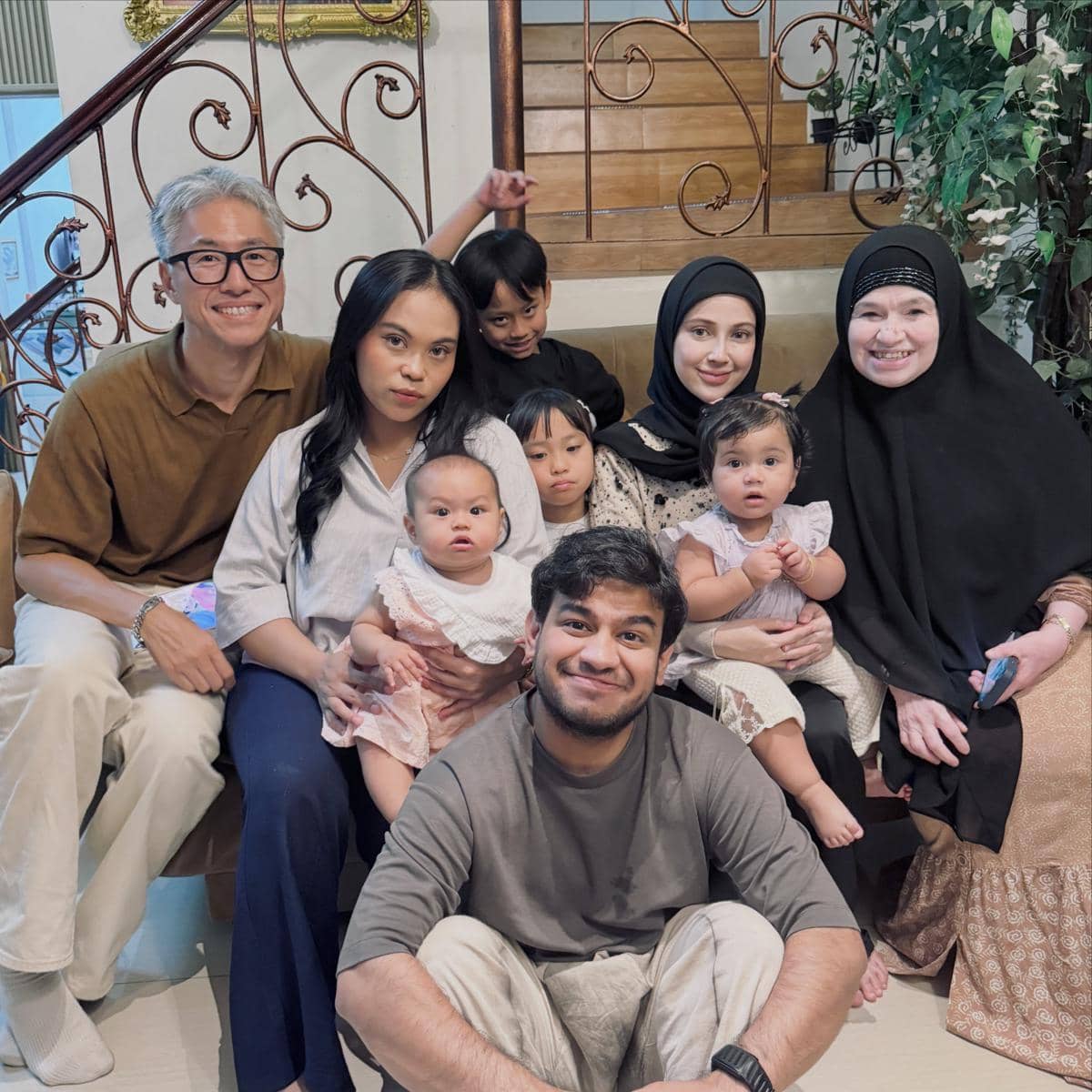 Ueno Family di rumah Fadil