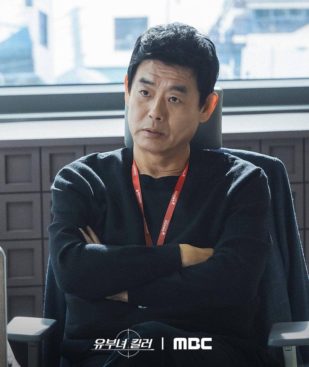 5 Profesi Badass Sung Dong Il, Terbaru di A Bona Fide Killer