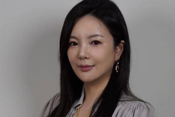 potret Cha Ga Won, CEO One Hundred