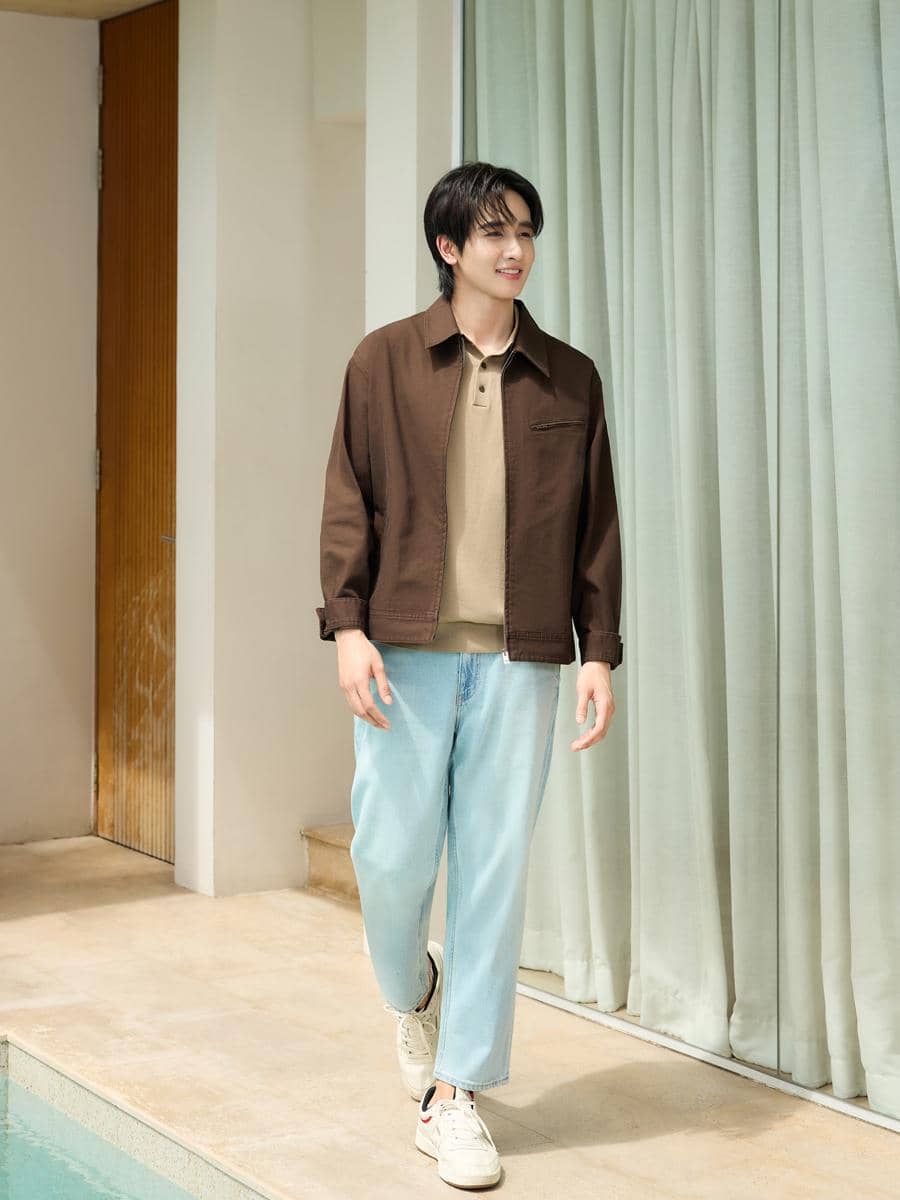 OOTD Pakai Sneakers ala Peak Kongthap