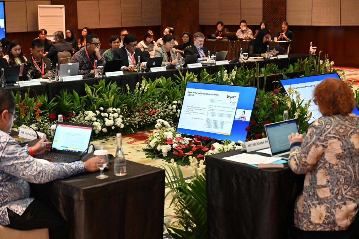 Kemlu RI bersama Komite Internasional Palang Merah (ICRC) menggelar Diskusi Pakar Kelompok Kerja Peperangan Laut (Naval Warfare Workstream)