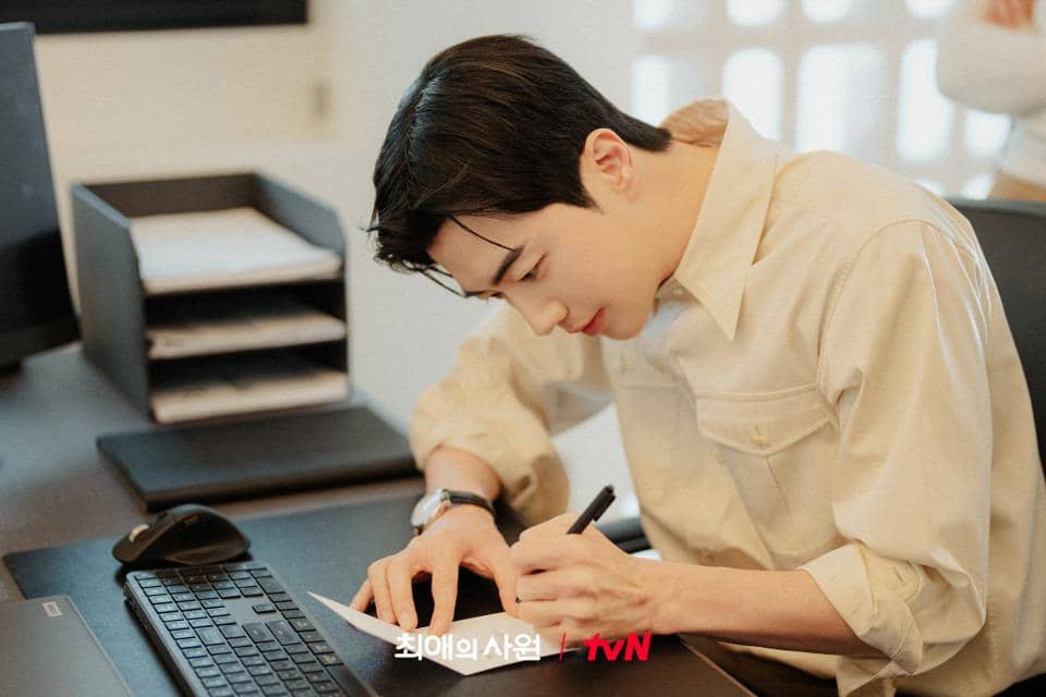 still cuts drama My Bias, My Boss