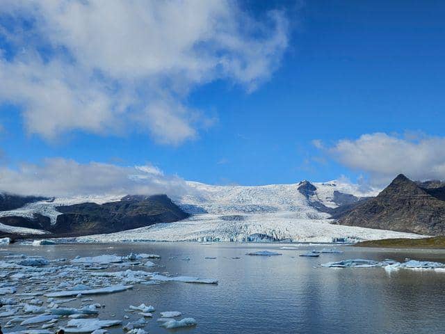 ilustrasi Islandia