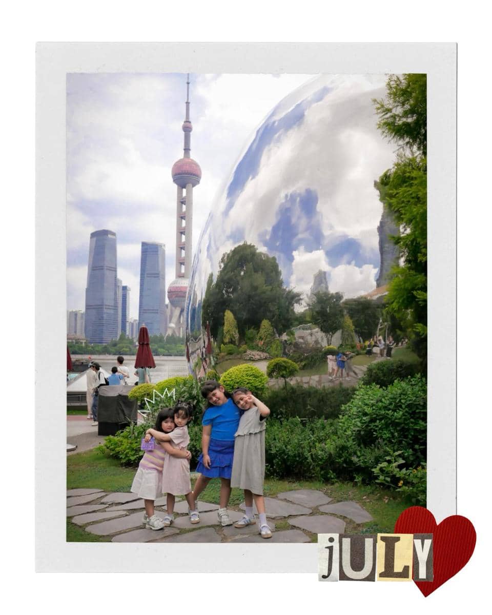 Keluarga Caca Tengker liburan di Shanghai